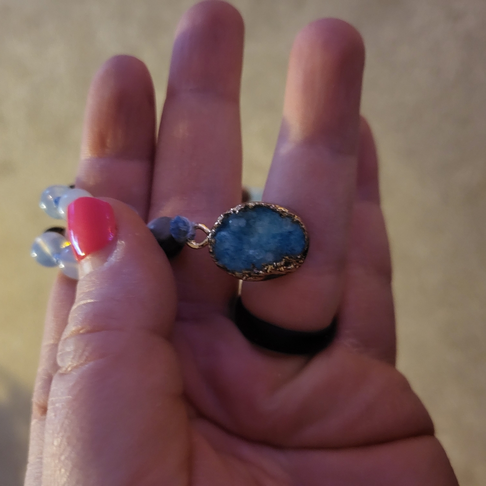 Elegant Blue Stone Pendant Necklace